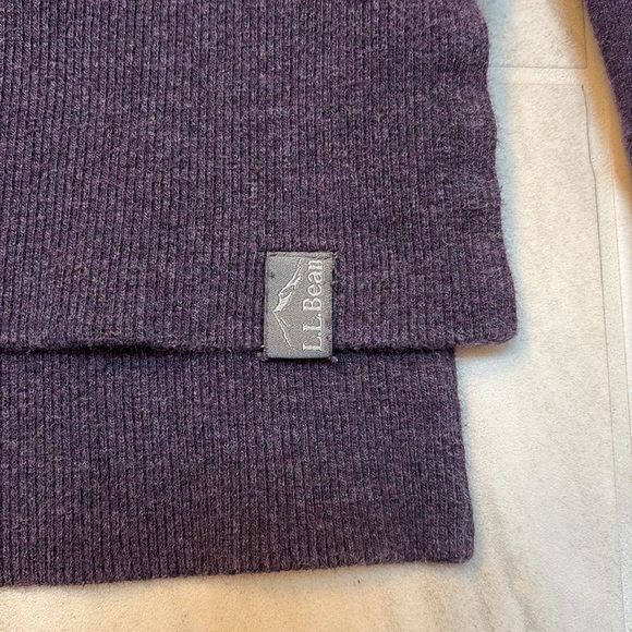L.L.Bean (Size Small) Cozy Sweatshirt, Split-Hem- Darkest purple Heather - Picture 2 of 6